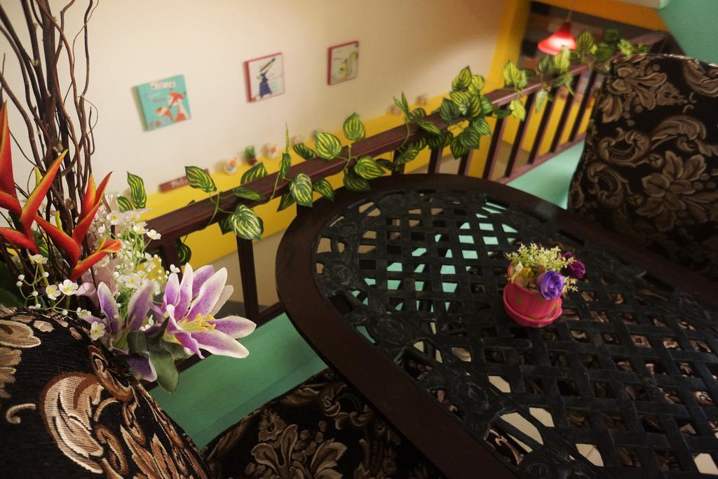Cm City Hostel Chiang Mai Exteriör bild