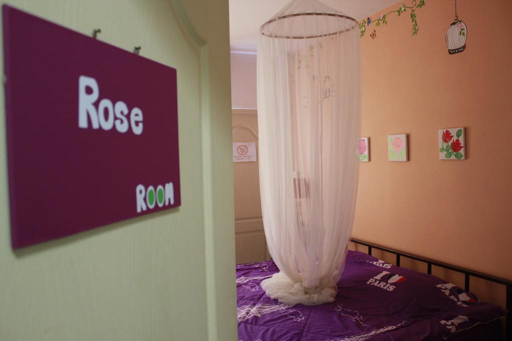 Cm City Hostel Chiang Mai Exteriör bild