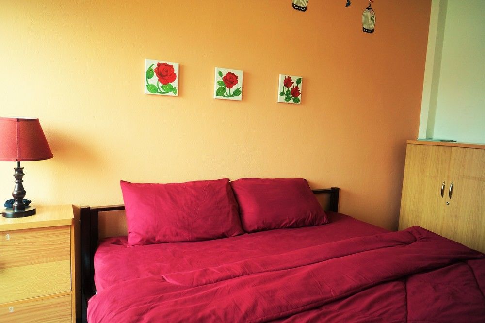 Cm City Hostel Chiang Mai Exteriör bild