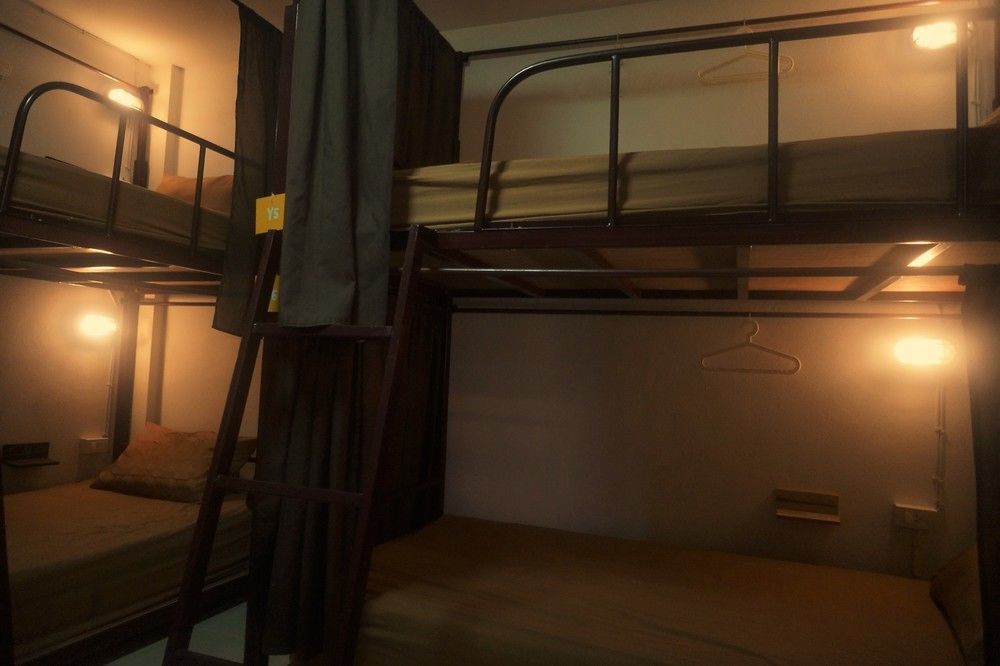 Cm City Hostel Chiang Mai Exteriör bild